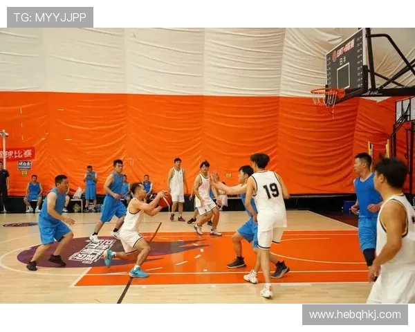 篮球燃动青春逐梦赛场展现团队拼搏与无限激情 篮球燃动青春逐梦赛场展现团队拼搏与无限激情