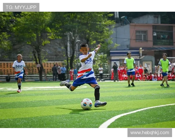 绿茵争锋群星闪耀追梦赛场尽显足球激情与荣耀 绿茵争锋群星闪耀追梦赛场尽显足球激情与荣耀