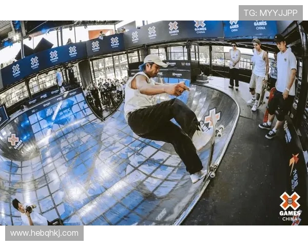 成都滑板精英赛点评极限运动队展现卓越耐力与团队精神