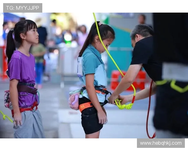 深圳攀岩队与广州攀岩队赛后复盘分析团队配合与战术执行的关键因素 深圳攀岩队与广州攀岩队赛后复盘分析团队配合与战术执行的关键因素